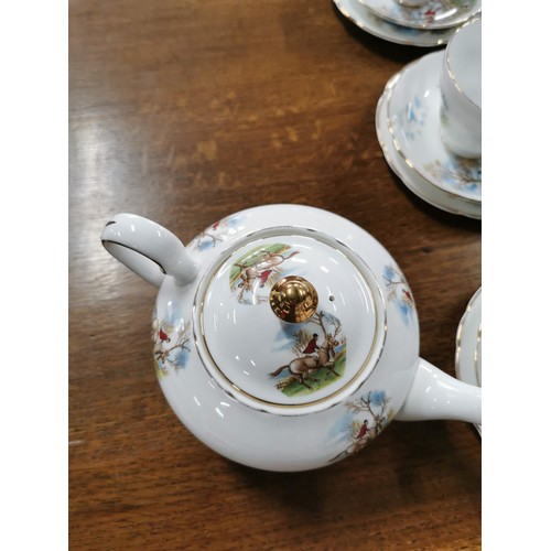 158 - Complete 25 piece 6 person Regency hunting scene tea set complete with teapot milk jug sugar bowl an... 