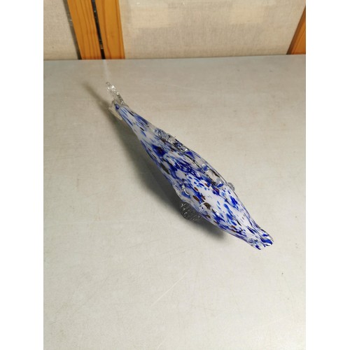 166 - Good quality glass Romanian art glass fish in blue and white pattern in overall good condition 10cm ... 