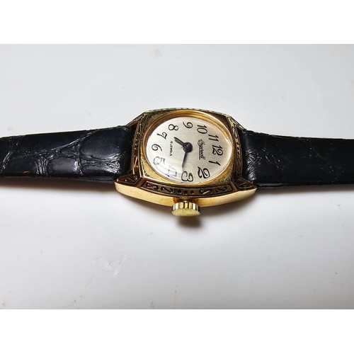 236 - An attractive ladies ingersoll 15 jewel mechanical watch in excellent clean condition with a clean a... 