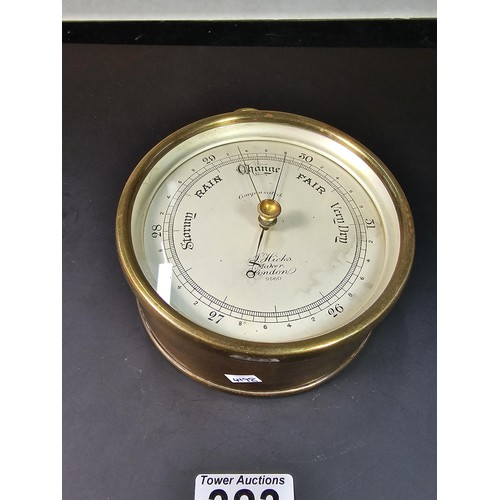 323 - A good quality antique J.Hicks London 9560 brass cased barometer in excellent clean condition with a... 