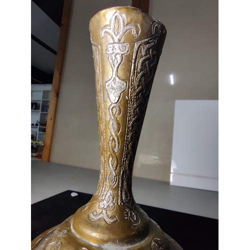 331 - A good quality antique Cairo ware inlaid brass vase, inlaid with real silver and copper featuring an... 