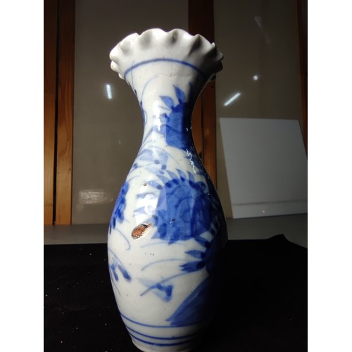 330 - A good 19th century antique Japanese Arita blue and white porcelain vase with crimped rim, Meiji per... 