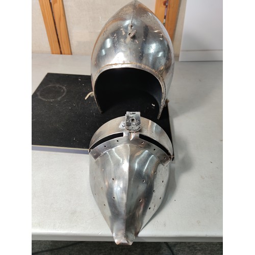 338 - Good quality reproduction knights pig helmet, helmet is made out of solid steel and is perfect for r... 