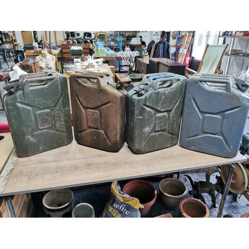 389 - 4x vintage Jerry cans one has a missing lid otherwise in good order