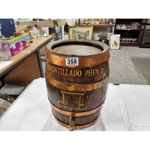 358 - Vintage Amontillado wooden copper bound keg with tap in good overall condition missing its stopper, ... 