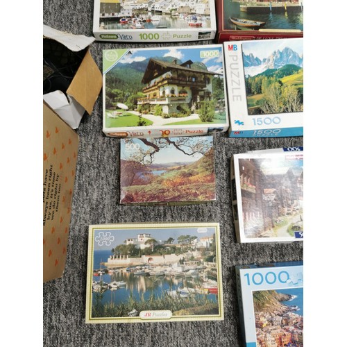 380 - 31 boxed puzzles inc, 5 x Waddingtons, many 1000 piece puzzles a massive lot all look complete.