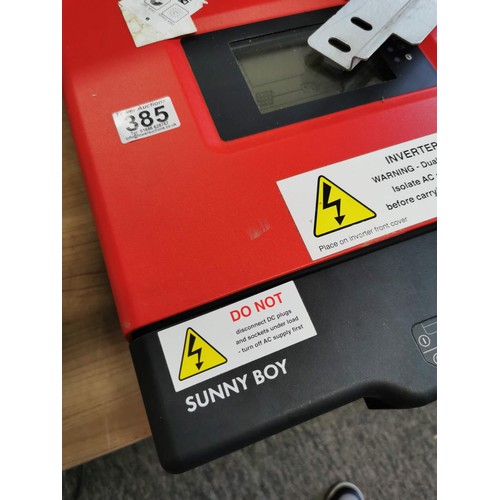 385 - Boxed SMA Sunny Boy solar inverter only used once, model number SB 2000HF-30, comes with a wall brac... 