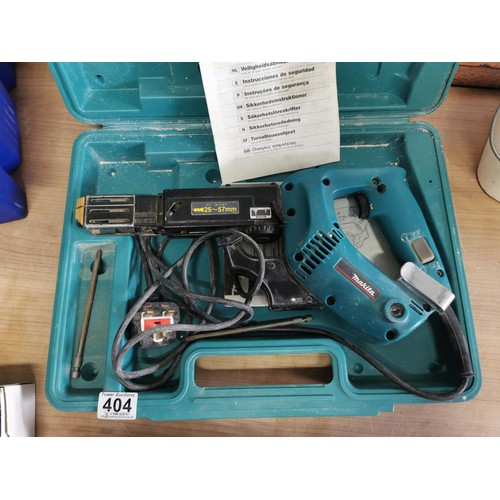 404 - Cased Makita autodrive screwdriver along with 5x boxes of clout nails and 5 boxes of blue phillips s... 