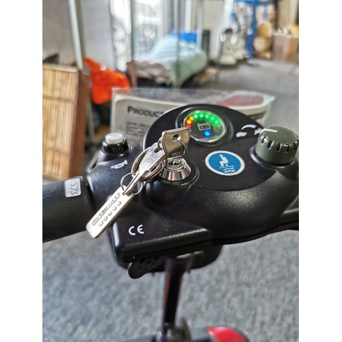 470 - A GO-GO Elite traveller mobility scooter, has recently had a brand new battery fitted, will complete... 