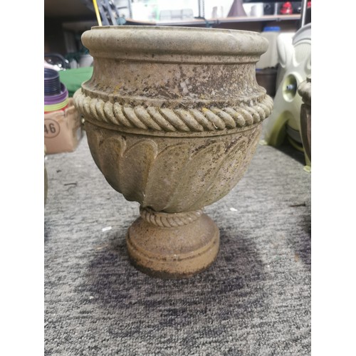 452 - 4x Stoneware Urns, two on complete  pedestals, one on broken pedestal. Well weathered. Height of tal... 