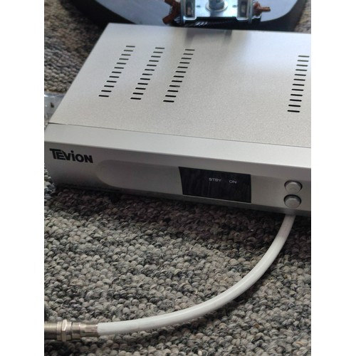 420 - Cased Tevion vision digital mini satellite system with receiver and remote and cables, in good order... 