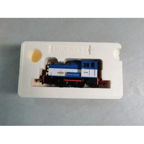 20 - A Hornby 00 Gauge R2783 Class 06 0-4-0 Diesel Shunter - Midland Blue Pullman livery with the running... 