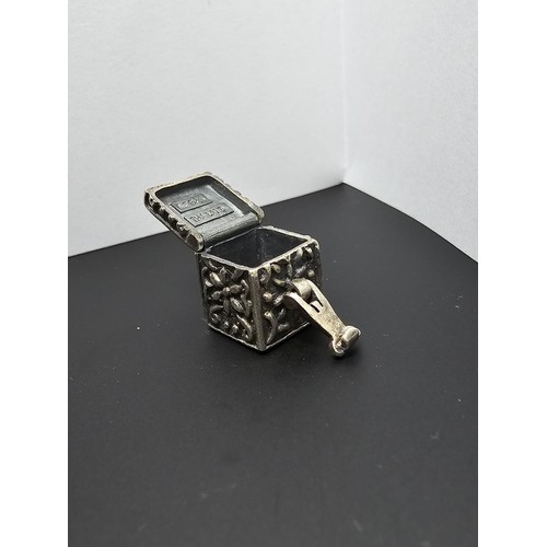 222 - A good vintage 925 silver lidded box charm. The box opens up to store small keepsakes, has an ornate... 