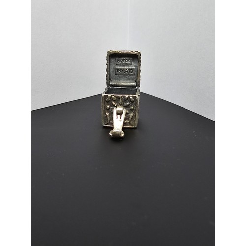 222 - A good vintage 925 silver lidded box charm. The box opens up to store small keepsakes, has an ornate... 