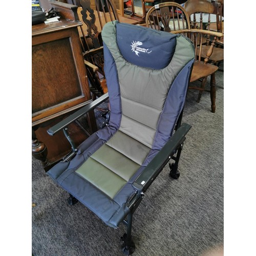 369 - A Nash Outlaw fishing bed/chair along with a WSB Tackle fishing chair both in good order