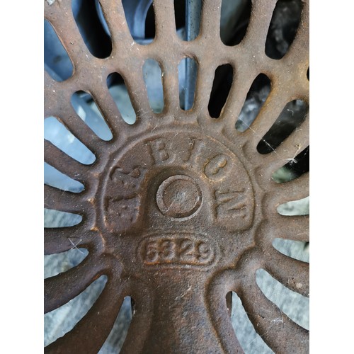 377 - Antique Cast Iron Albion Tractor seat ideal for re-purposing marked 5329, seat has a diameter of 33c... 