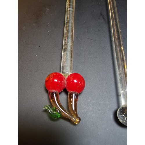 337B - 4 x vintage retro art glass cocktail sticks with cherry motifs to tops, one has has an old repair th... 