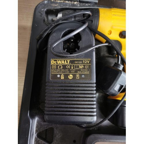 385 - A 12v DeWalt 922 cased drill with charger and spare battery