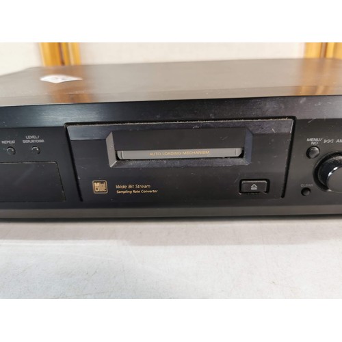 124 - A Sony Minidisc player MDS-JE330, in good working order complete with digital display and plug