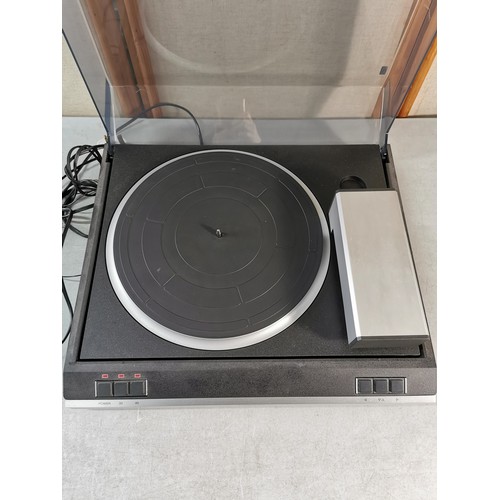 125 - Revox B.795 Direct Drive lina tracking turntable with ortofon cartridge, has been recapped in full w... 