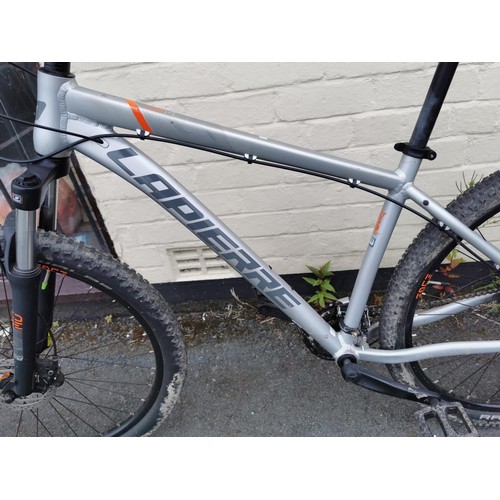 435 - Lapierre Edge 3.7 bicycle, size medium. Good Shimano gears and disc brakes, 27 speed all in good ord... 