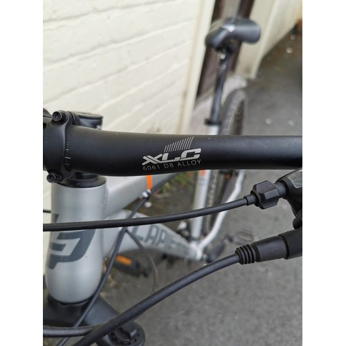 435 - Lapierre Edge 3.7 bicycle, size medium. Good Shimano gears and disc brakes, 27 speed all in good ord... 