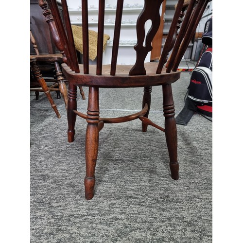 485 - 2x Very Good Antique Solid Elm Spindle Back Windsor Chairs, both have been finely crafted in solid e... 