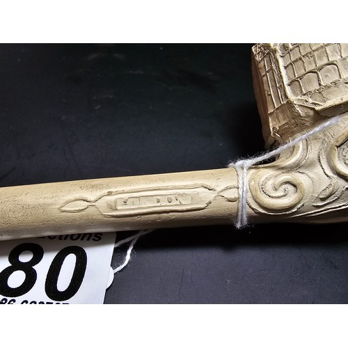 180 - A good very rare antique clay pipe from the Great British exhibition featuring a carved scene of Cry... 