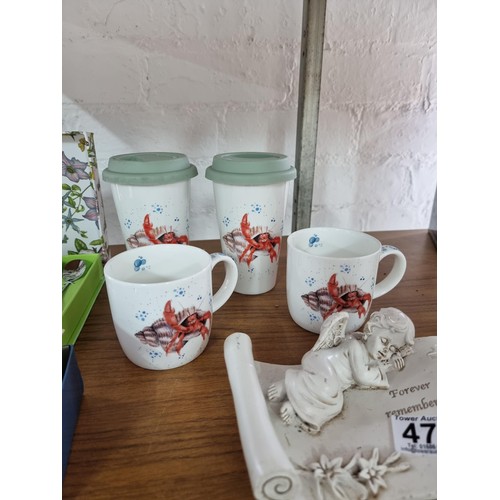 471 - Quantity of collectables to include a Portmeirion Botanic Garden 6 tea spoon set, 2x travel cups by ... 