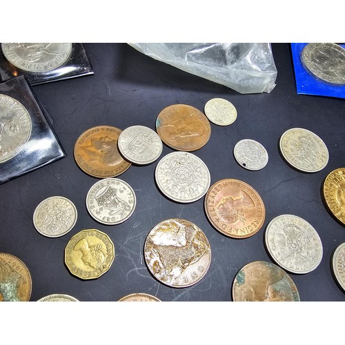 261 - A collection of vintage British coins.