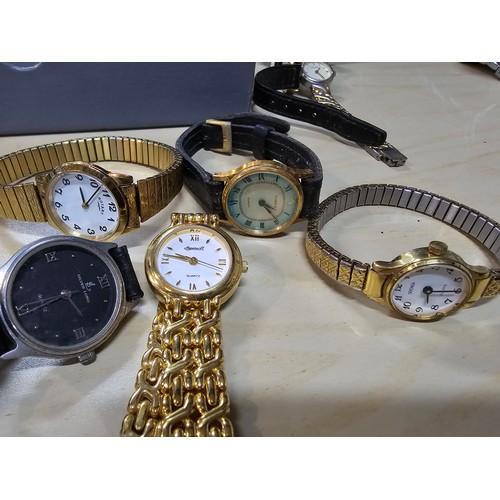 316 - A large collection of 16x various ladies wrist watches along with a good Speidel expandable strap. I... 