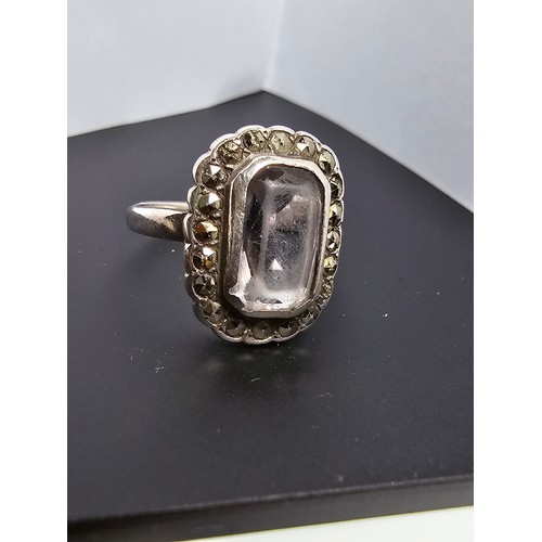 227 - Good quality vintage sterling silver dress ring inset with a faceted natural Kunzite gemstone with a... 