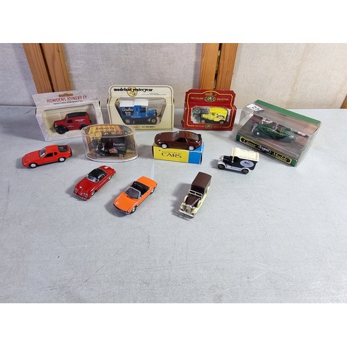 25 - Collection of 11x diecast vehicles inc a boxed Porsche 924, 356 and 914, 2x Lledo delivery vans unbo... 