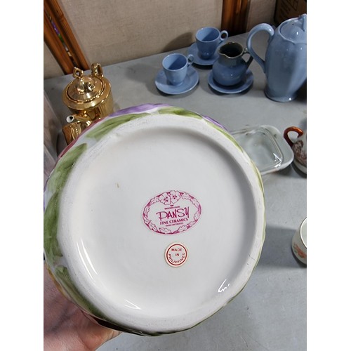 63 - 2x boxes of collectables inc Grindley tea set, hand made cherub decorated earthenware bowl, quartz m... 