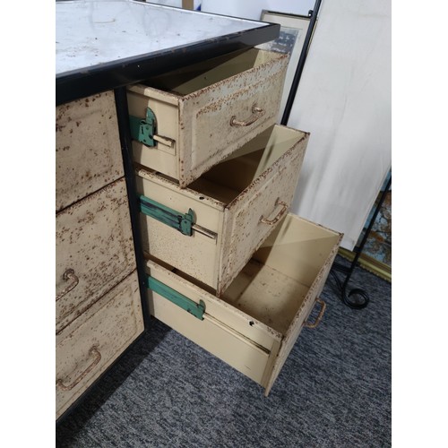 144 - Vintage enamel topped metal chest of drawers with 6 drawers to the front all work well, cream metal ... 