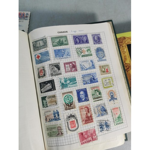 99 - Collection of 6x stamp albums in good order with a collection of stamps from the UK, Commonwealth an... 