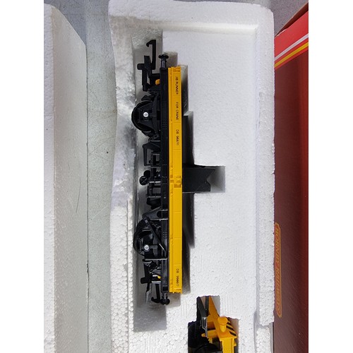 29 - Boxed Hornby R749 75ton breakdown crane in maintenance department yellow with wasp stripes, and the ... 