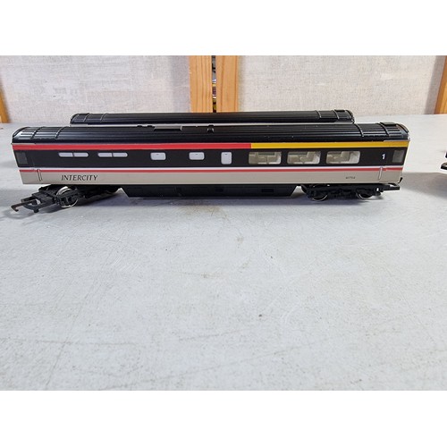32 - Hornby intercity 125 4 car set unboxed, all in matching black swallow livery, with directional light... 