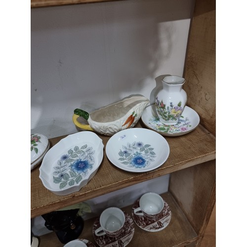 87 - Collection of various Wedgwood and Aynsley pieces inc vases, pin dishes and a figurine all in good c... 