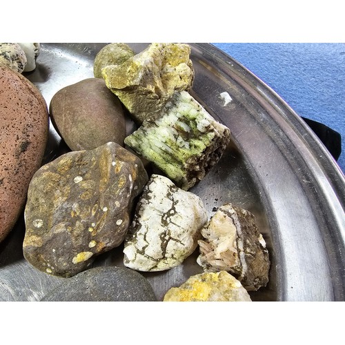 113 - A tray full of large rock, crystal and mineral specimens to include some unusual pieces featuring qu... 