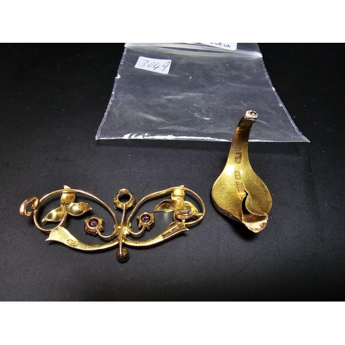 245 - Small qty of scrap gold to include part of a hallmarked 15ct. gold ring, and a 9ct. hallmarked brooc... 