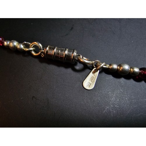 190 - An excellent quality 925 sterling silver India garnet beaded necklace featuring 9 silver drops inset... 
