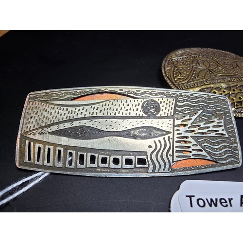 191 - A collection of 3 good unusual large brooches to include a large 925 silver brooch with an ancient s... 