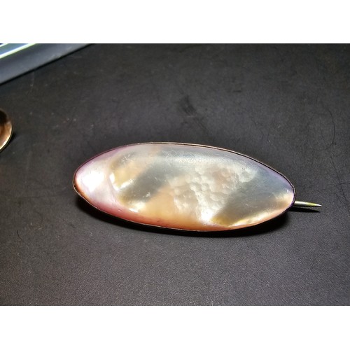 196 - A pretty 925 silver pendant inset with a large square cut blue lace agate stone along with a sterlin... 