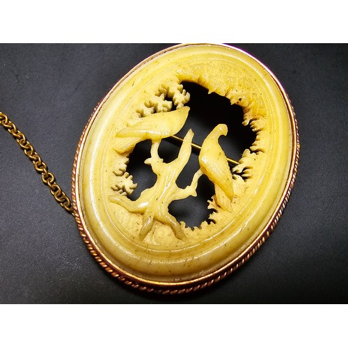 199 - 2x antique fine quality carved antler horn brooches, 1 which is mounted in 10k rose gold (tested) an... 