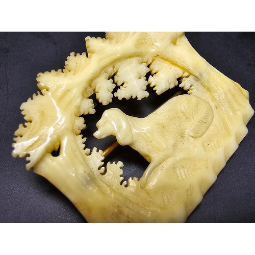 199 - 2x antique fine quality carved antler horn brooches, 1 which is mounted in 10k rose gold (tested) an... 