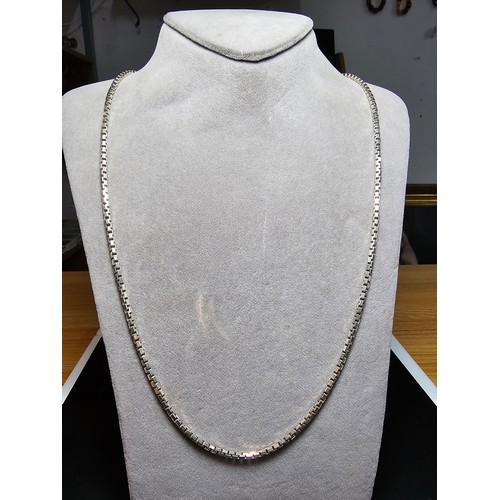 187 - A good quality chunky and heavy 925 sterling sliver neck chain with a box link design, the chain has... 