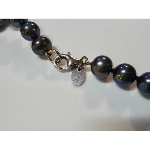 222 - Fine quality crown Jersey black pearl necklace and matching bracelet which are beautifully cultured.... 
