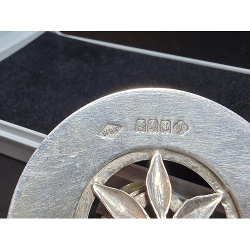 225 - A genuine ~Scottish large sterling silver brooch with full Scottish hallmarks to the back. The brooc... 