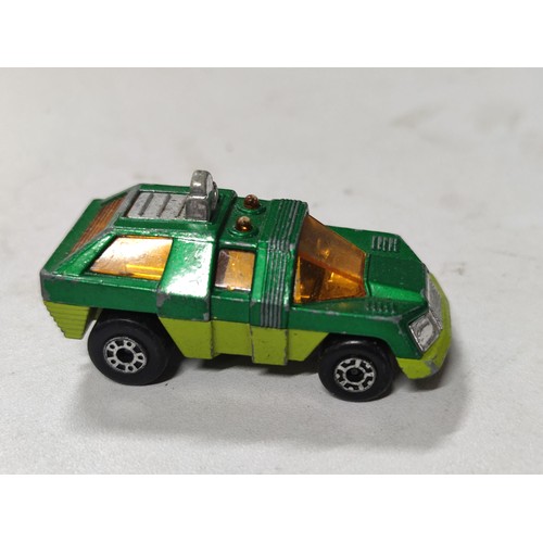 42 - 2x trays of diecast cars mostly by matchbox and corgi, all have various levels of play worn, see pho... 